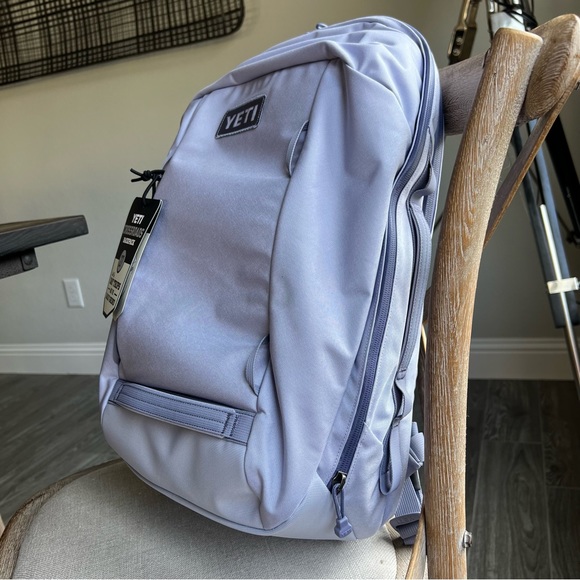 YETI Crossroads 27L Backpack cosmic lilac - Picture 4 of 10